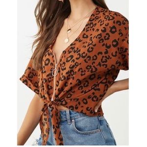 Leopard top
